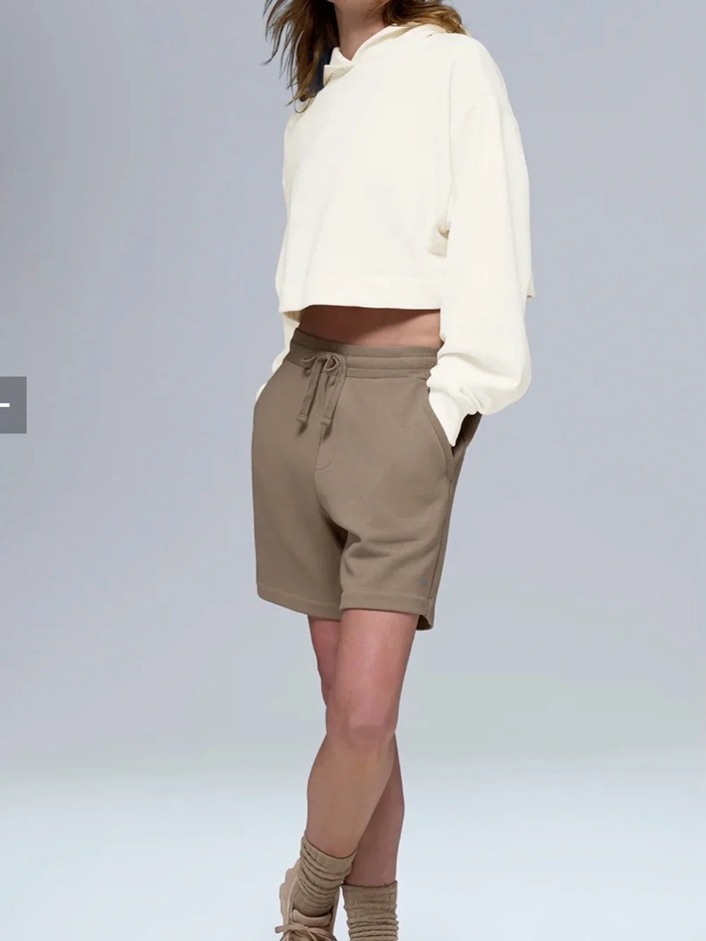 Alo yoga athletic women’s size large bae hoodie Casual in ivory